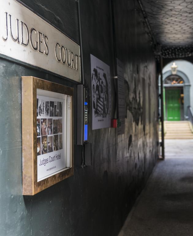 Hotel Judges Court à York Extérieur photo